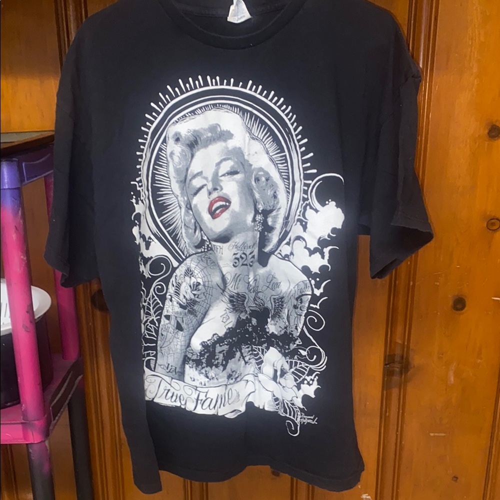 Amazon Black Graphic Marilyn Monroe Tee